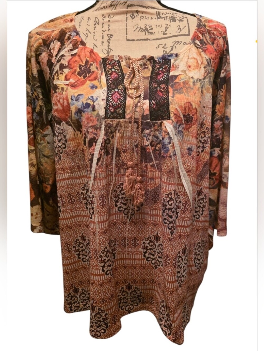 ONE WORLD Peach and Coral Floral Patch Top Women's Large Euc